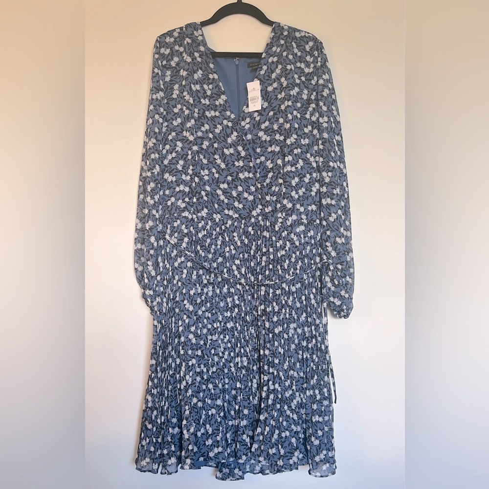 NWT Ann Taylor Blue Floral Surplice Dress with Pleated Skirt Sz 14 Wrap Style